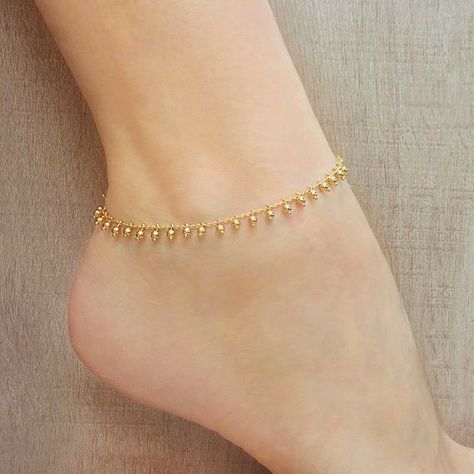 Gold Anklets Indian Bridal, Anklet Design, Silver Anklets Designs, Unique Gold Jewelry Designs, Fancy Jewelry Necklace, Anklet Designs, Pretty Jewelry Necklaces, Ankle Jewelry, Fancy Jewellery Designs