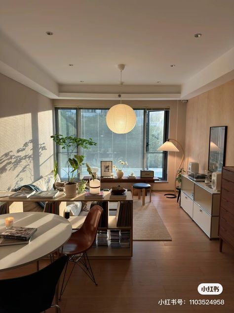 Rosie Huntington Whiteley Interior, Eric Wang Apartment, Asian Apartment Aesthetic, Asian Inspired Interior Design, Computer Desk In Living Room, Living Room Designs Minimalist, Simple House Interior, Mid Century House Interior, Small Condo Interior Design