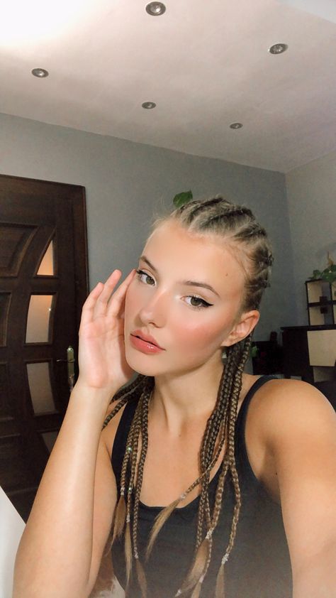 Braids Hairstyles For White Women, Corn Rows White Women, Summer Braids For White Women, Braids Hairstyles White Women, Braids For White Girls Hair, White People With Braids, Cornrows White Girl, Cornrows Braids White, White Girl With Braids