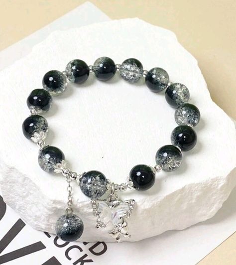 Beaded Crystal Bracelets Aesthetic, Handmade Kpop Style Black Jewelry, Silver Beaded Bracelets Kpop Style For Gift, Braclet Aesthetic Crystal, Elegant Clear Beaded Crystal Bracelet, Simplistic Jewelry, Girly Bracelets, Braided Bracelet Diy, Crystal Bead Jewelry