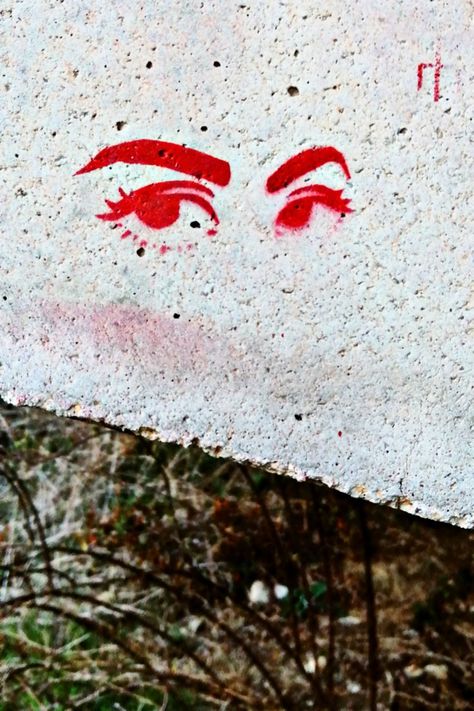 Grafitti Stencil Diy, Stencil Graffiti Art, Graffiti Stencil Template, Eye Graffiti, Backyard Mural, Street Art Stencil, Eye Stencil, Graffiti Stencil, Stencil Street Art