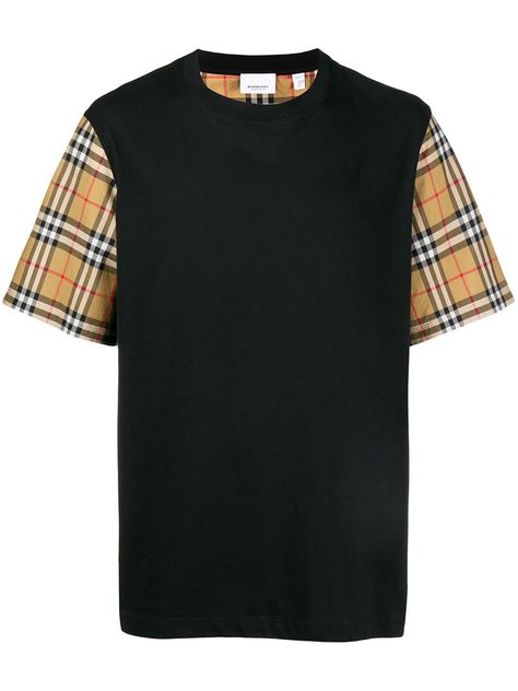 BURBERRY BURBERRY CHECK SLEEVE T-SHIRT - 黑色. #burberry #cloth Burberry T Shirt, Burberry Outfit, Burberry Men, Soft Black, Scarf Print, Black Cotton, Fashion Brand, Burberry, Saint Laurent