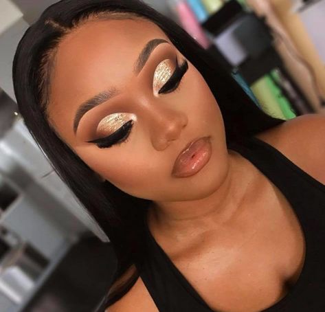 Black Bridal Makeup, Maquillage Yeux Cut Crease, Birthday Makeup Looks, Gold Makeup Looks, Glitter Makeup Looks, Prom Eye Makeup, Makeup Waterproof, Prom Makeup Looks, Warrior 2