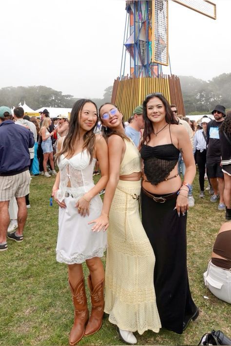 Southern Festival Outfit, Innings Festival Outfit, European Festival Outfit, Music Festival Outfits Midsize, Pilgrimage Festival Outfit, Festival Outfits Indie, Boardies Outfits, Folk Concert Outfit Summer, Austin City Limits Festival Outfits