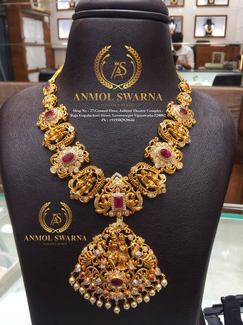 Radha Krishna Jewellery Necklaces, Kasula Peru, Gold Temple Jewellery, Gold Jewels Design, Gold Jewelry Outfits, Antique Gold Jewelry Indian, Diamond Earrings Design, Diamond Wedding Jewelry, Gold Jewelry Simple Necklace