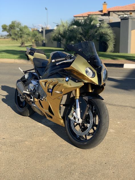 Gold Bmw S1000rr Bmw Sr1000 Rr, Rain Road, Kawasaki Ninja H2r, Ducati 1299, Ninja H2r, Aprilia Rsv4, Motor Bikes, Bmw S1000rr, Honda Cbr