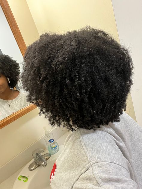 natural hair, type 4 hair, 4b hair, 4a hair, coily hair, curly hair, natural hair inspo, type 4, afro, fro inspo Hair Type 4c Hairstyles, Coily Hair Color Ideas, 4a 4b Hair, Curly Type 4 Hair, 4b Afro, 4b Hair Type, Natural 4c Hair, 4b Natural Hair, 4a Natural Hair