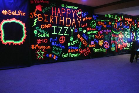 Neon Paint Graffiti Wall Black Light Glow In Dark Party, Neon Birthday Party, Glow Birthday Party, Blacklight Party, Glow Birthday, Neon Birthday, Great Gatsby Party, 13th Birthday Parties, Neon Painting