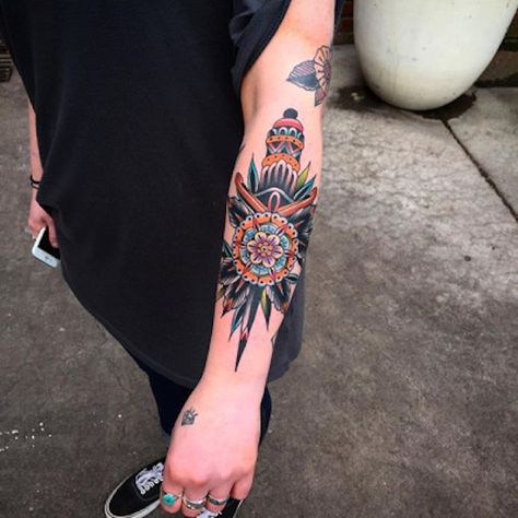 Tattoo Shin, Traditional Dagger Tattoo, Celtic Tattoos For Men, Mandala Hand Tattoos, Nature Tattoo Sleeve, Traditional Tattoo Flowers, White Ink Tattoo, Traditional Tattoo Sleeve, Old School Tattoo Designs