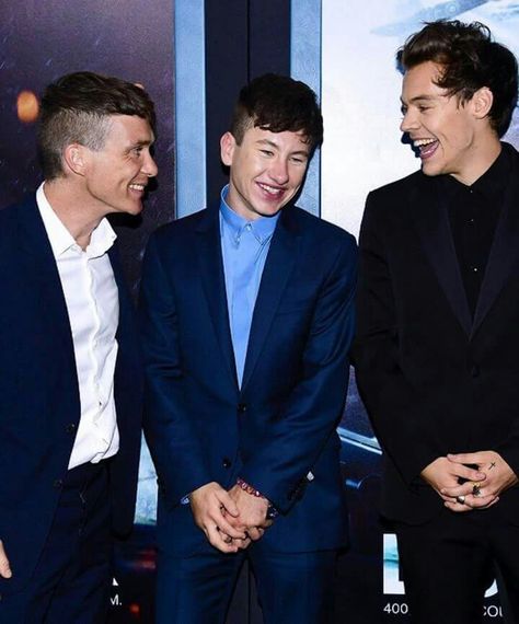 Cillian Murphy, Barry Keoghan and Harry Styles attend the premiere of Dunkirk in NYC, 7-18-17 Dunkirk Cast, Dunkirk Premiere, Harry Styles Dunkirk, Barry Keoghan, Mr Style, Cillian Murphy, Harry Edward Styles, Edward Styles, Peaky Blinders