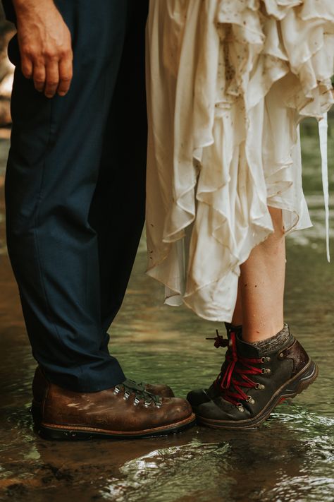 Hiking Prenup Ideas, Wedding Dress Hiking Boots, Wedding Hiking Boots, Hiking Wedding Photos, Outdoorsy Wedding Dress, Wedding Hike, Hike Wedding, Hiking Wedding, Untraditional Wedding