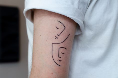 Tattoo minimalist line fineline tattoo 3 Mask Tattoo, Single Line Face Tattoo, Theater Tattoo Ideas, Theatre Masks Tattoo, Two Faces Tattoo, Line Face Tattoo, Minimal Line Tattoo, Abstract Face Tattoo, Theater Tattoo