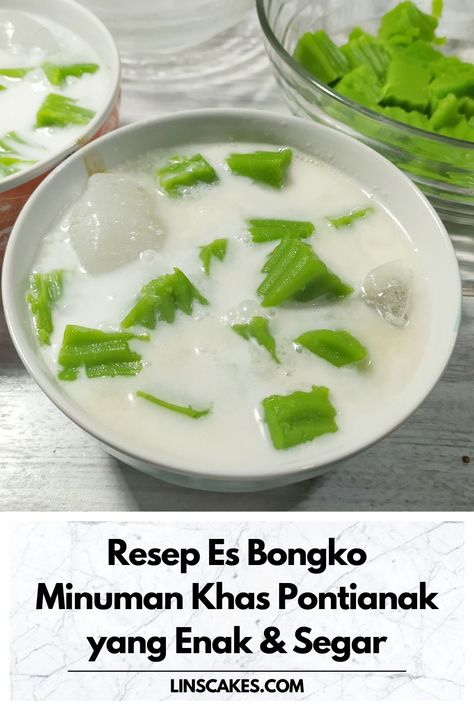 Es bongko ini enak, segar, wangi pandan, dan mengenyangkan. Minuman khas Pontianak ini Cocok untuk takjil buka puasa. Cara membuatnya mudah dan irit bahan. Yuk, cekidot resepnya! #esbongko #es #bongko Takjil Buka Puasa, Buka Puasa, Pontianak, Ramadan Recipes, Indonesian Food, Dessert Drinks, Yummy Cookies, Wonton Soup, Cake Cookies