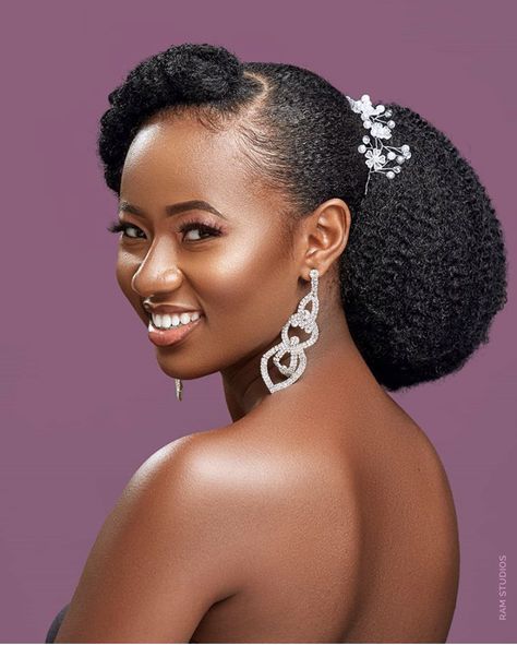 Bridal Hair Styles For Natural Hair, Natural Wedding Hairstyles Bridesmaid, Brides With Natural Hair, Natural Hair Bride Hairstyles, Wedding Bridesmaid Hairstyles Updo, Bridal Hair Natural, Natural Hair Bridal Hairstyles, Hair Styles For Bride, Hair For Bridesmaids