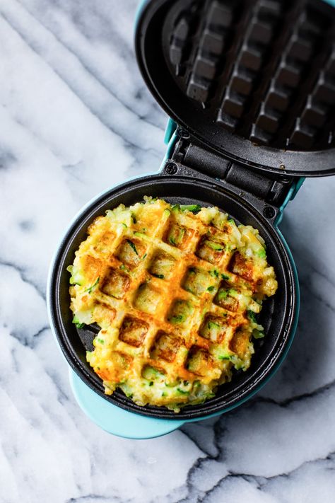 Zucchini Waffles, Waffle Iron Recipes, Summer Zucchini, Waffle Ingredients, Savory Waffles, Easy Zucchini, Zucchini Fritters, Skinny Taste Recipes, Waffle Iron