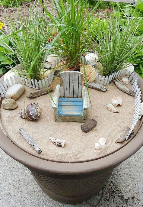 Beach Fairy Garden, Jardim Diy, Tanaman Pot, Fairy House Diy, Fairy Garden Crafts, Fairy Garden Designs, Faeries Gardens, Mini Fairy Garden, Fairy Garden Decor