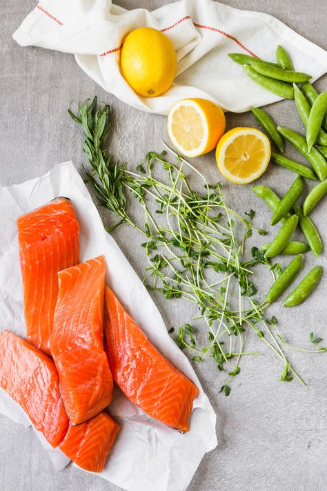 Fresh Healthy Dinner, Salmon Healthy, Light Eating, Dinner Salmon, Seared Salmon Recipes, Ingredients Photography, Salmon Chowder, Raw Salmon, Roasted Pork Tenderloins