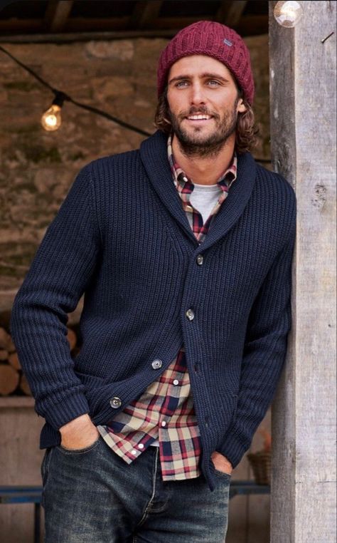 Blue Cardigan Outfit Men, Cardigan Outfit Men, Blue Cardigan Outfit, Cardigan Outfit, Estilo Hippie, Sharp Dressed Man, Mens Fashion Casual Outfits, Cardigan Outfits, Mens Cardigan