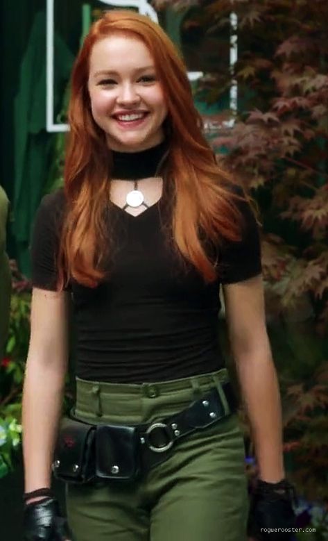 Sadie Stanley as Kim Possible (2019) Disney Movie Kim Possible Hairstyle, Kim Possible Characters Brunette, Kim Possible Style, Rufus From Kim Possible, Monquie From Kim Possible, Sadie Stanley, Kim Possible Movie, Trish Una, Action Icon