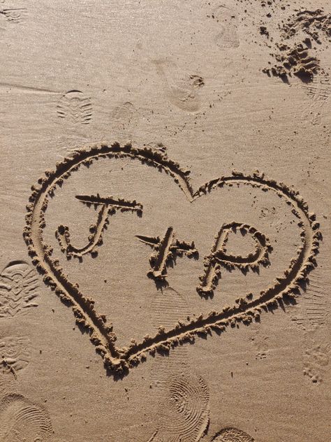 Letters J + P drawn in the sand J Wallpaper, I Love J, J Letter, P Tattoo, Best Friends Forever Images, P Words, Pink Wallpaper Girly, Couples Quotes Love, Cute Animal Clipart