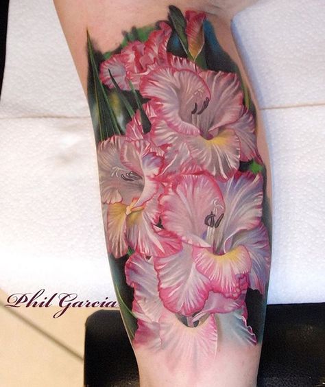 Realistic gladiolus, pretty white flowers with pink frills. Tattooed by Phil Garcia, an artist located in Port Hueneme, California. 3d Flower Tattoo, Gladiolas Flower, 3d Flower Tattoos, Gladiolus Flower Tattoos, Pink Gladiolus, Aster Tattoo, Gladiolus Tattoo, Realistic Flower Tattoo, Tattoo Pictures