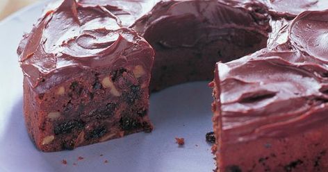 Chocolate fruit cake Chocolate Fruit Cake, Bake Off Recipes, Cake Light, Fruitcake Recipes, Cake Vegan, Birthday Cake Chocolate, Chocolate Fruit, Christmas Cooking, Easy Cake Recipes