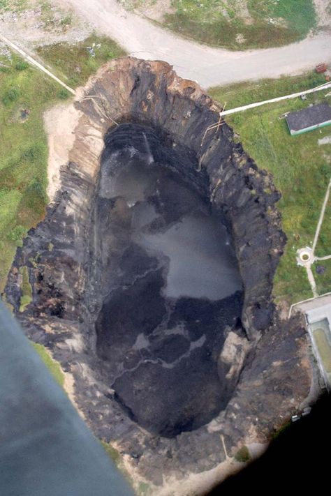 Largest Sinkhole in the World | ... : Worldwide Wednesdays: Astounding Sinkholes From Around the World Geology Rocks, Excuse Me, Natural Phenomena, Weird World, Lone Star, Natural Disasters, Amazing Nature, Natural Wonders, Mother Earth