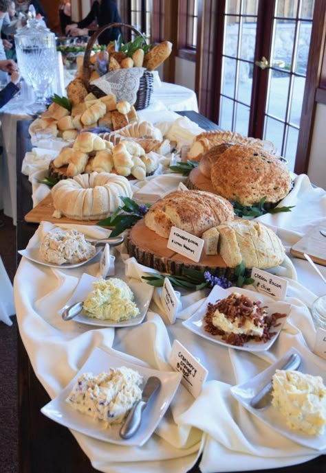 Ultimate bread buffet Bread Station Wedding, Bread Bar Wedding, Buffet Setup Ideas, Wedding Table Snacks, Elopement Party Ideas, Wedding Reception Snacks, Bread Table, Tuscan Summer, Party Bread