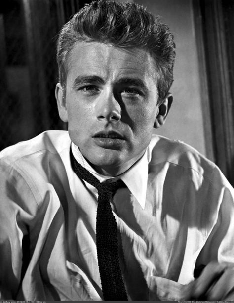 James Dean Photos, Beau Film, Jimmy Dean, East Of Eden, Black And White Photograph, James Franco, Marlon Brando, James Dean, 인물 사진