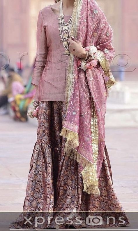 Garara Outfit, Kaftan Dress Outfit, Nikkah Bride, Girls Boutique Dresses, Summer Kaftan, Heavy Dresses, Stylish Wedding Dresses, Pakistani Wedding Outfits, Stylish Short Dresses