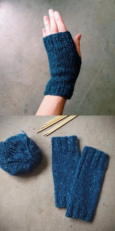 Mitts for Miss Casey - Fringe Association Knitting Gloves Pattern, Knitted Gloves Mittens, Fingerless Gloves Knitted Pattern, Knitted Fingerless Gloves, شال كروشيه, Gloves Pattern, Fingerless Mitts, Crochet Mittens, Pattern Knitting