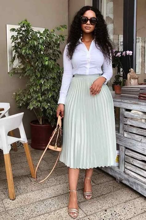 Sunday Church Outfits, Church Dresses For Women, Modesty Outfits, Church Fashion, Gaun Fashion, Elegante Casual, Classy Work Outfits, Church Dresses, Church Outfits