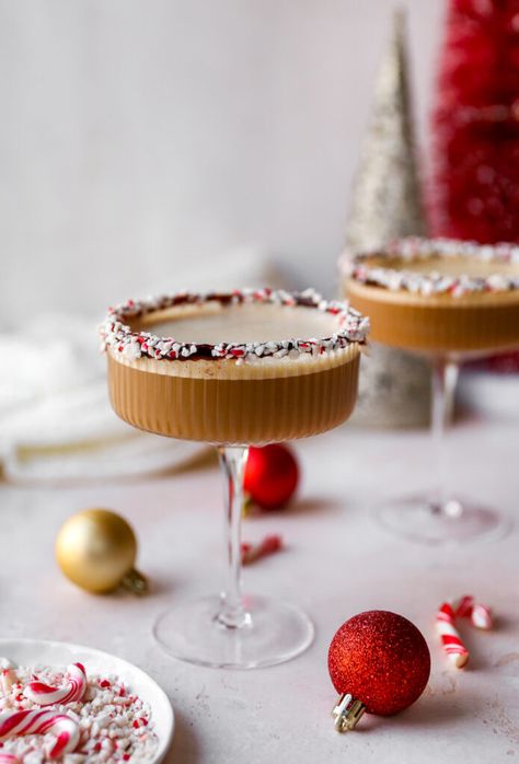 One Glass Of Wine, Espresso Martinis, Holiday Roasts, Godiva Chocolate, Chocolate Liqueur, Festive Cocktails, Boozy Drinks, Peppermint Mocha, Winter Drinks