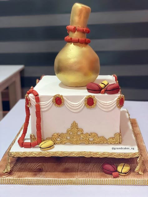 Nigerian Traditional Cake Designs, Traditional Marriage Cakes In Nigeria, Traditional Cakes Wedding African, Traditional Marriage Cake, Traditional Wedding Cake Designs, Traditional Wedding Cake Ideas, Nigerian Wedding Cake, Nigerian Traditional Wedding Cake, Pillow Wedding Cakes