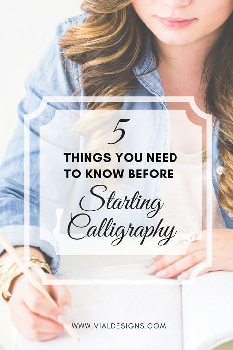 5 Things You Need to Know Before Starting Calligraphy by Vial Designs | Calligraphy Advice for beginners #moderncalligraphy #handlettering Caligraphy Alphabet Beginners Worksheets, Penmanship Alphabet, Calligraphy For Beginners Worksheets, Learn Calligraphy Free Printables, New York Skyline Silhouette, Improving Life, Calligraphy Worksheets, How To Do Calligraphy, Calligraphy Worksheet