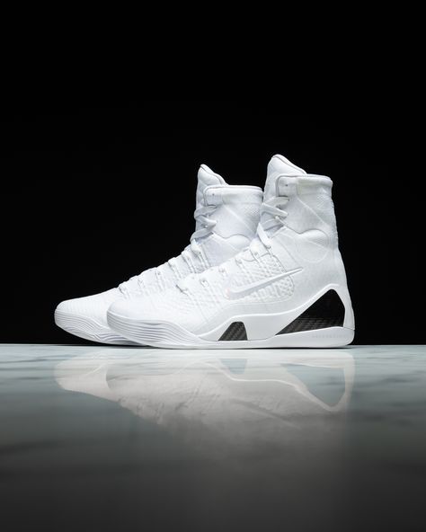 Nike Basketball returns with its annual Kobe “Halo” series, reintroducing the Kobe 9 Elite Protro. This iconic silhouette, the first to feature a Flyknit upper, is crafted in a white colorway with iridescent Swooshes, celebrating Bryant’s lasting impact on both basketball and sneaker culture.   https://sneakerpolitics.com/products/nike-kobe-9-elite-high-protro-halo-white-white Kobe 9 Elite High, Kobe 10, Halo Series, Kobe 9, Sneaker Culture, 2024 Color, Womens Air Jordans, Air Jordan 3 Retro, Air Jordan 4 Retro