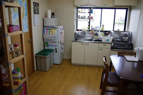 Japanese Apartment Kitchen, Japan Apartment Aesthetic, Japanese Studio Apartment, Japanese Apartment Aesthetic, Small Japanese Apartment, Tiny Japanese Apartment, Gloomy Room, Japanese Apartment Interior, Student Kitchen