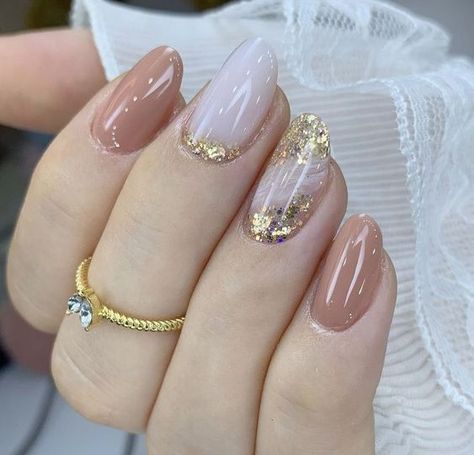 خواتم خطوبة, Milky Nails, Nails Yellow, Subtle Nails, Fancy Nails Designs, Simple Gel Nails, Glamorous Nails, Nail Art Wedding, Chic Nails