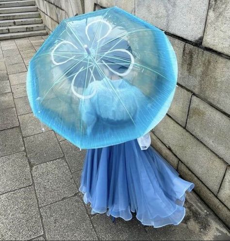 Discover the magic of DIY Jellyfish Umbrella Costumes with our comprehensive guide. Immerse yourself in a world of creative costume diy, where the beauty of jellyfish umbrella aesthetic meets innovative design. Learn how to craft your very own jellyfish umbrella prop with easy-to-follow instructions. Whether you're gearing up for a festival, looking for a unique craft, or aiming to add a touch of ocean-inspired elegance to your wardrobe, our tips will help you create an enchanting look. Diy Jellyfish, Jellyfish Costume, Princess Jellyfish, Piskel Art, Anime Child, Pastel Aesthetic, Marine Life, Jellyfish, Sea Creatures