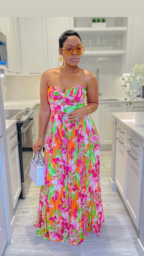 Brunch Jumpsuit Outfit, Summer Dresses On Black Women, Summer Dresses Outfits 2023, Brunch Style Outfits Summer, Summer 2023 Lookbook, Summer Maxi Dresses 2023, Cool Spring Outfits 2023, Wedding Guess Summer Outfit Black Women, Summer Outfits Jumpsuit