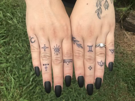 Knuckle Tattoos For Women Symbols, Tarot Finger Tattoo, Women’s Knuckle Tattoos, Side Of Thumb Tattoo, Micro Finger Tattoos For Women, Micro Finger Tattoo, Zodiac Finger Tattoo, Taurus Finger Tattoo, Tattoo Fingers Woman