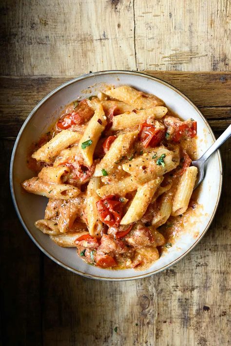 Arrabbiata Pasta, Serving Dumplings, Dumplings Recipes, Comfort Pasta Dishes, Comfort Pasta, Pasta Casera, Ricotta Pasta, Bacon Pasta, Veggie Delight