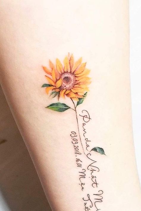 Sunflower Tattoo Meaning, Sunflower Tattoo Small, Tattoos Mandala, Anklet Tattoos, Beautiful Flower Tattoos, Vine Tattoos, Religious Tattoos, Tattoos Geometric, Sunflower Tattoos