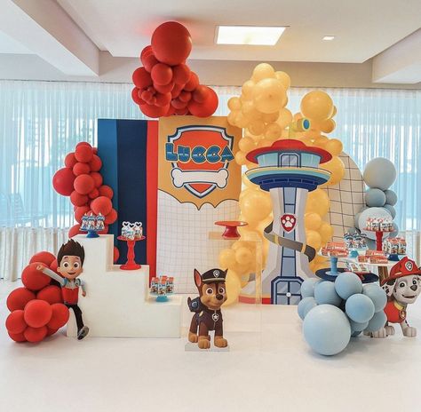 Chase Party Paw Patrol, Paw Patrol Decoration Ideas, Paw Patrol Party Balloons, Paw Patrol Birthday Decor, Paw Patrol Table Decorations, Paw Patrol Party Ideas Decoration Boys, Paw Patrol Decorations Birthdays, Chase Birthday Party, Diy Paw Patrol Decorations