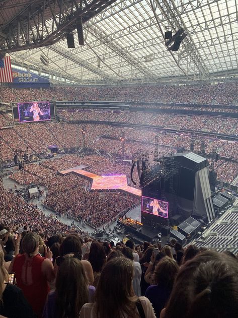 lover set, taylor swift, the eras tour, swifty, nosebleeds, music concert, summer concert, us bank stadium Eras Tour From Nosebleeds, Us Bank Stadium, Us Bank, Concert Vibes, Tour Aesthetic, Concert Crowd, Swift Aesthetic, Taylor Swift Tour Outfits, Swift Tour