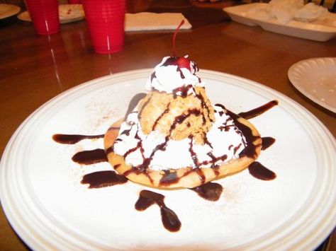 Chi~Chi's Original Fried Icecream! {Actual Recipe, not a copycat!} Chi Chi's Fried Ice Cream Recipe, Seafood Enchiladas Recipe, Mexican Fried Ice Cream, Fried Ice Cream Recipe, Mexican Fries, Chi Chi's, Fried Ice Cream, Eating Ice Cream, Chocolate Caliente