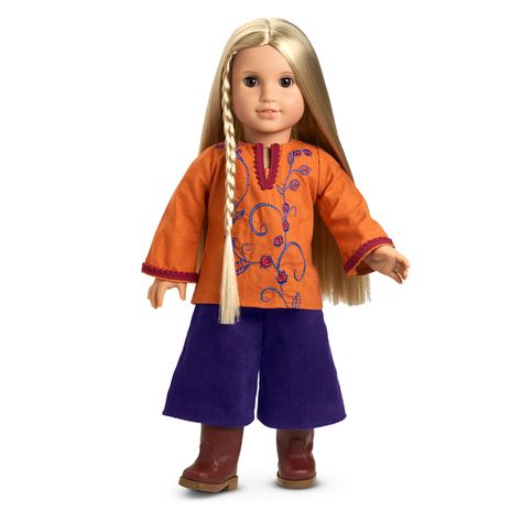 Julie's Casual Outfit was introduced to Julie's Collection in 2007 and retired in 2015. It is associated with the book Changes for Julie. The retail cost was $32. Orange tunic. Red trim at collar and cuffs. Red and blue embroidered flower design on the front. Dog Walking Outfit, American Girl Doll Julie, American Girl Julie, Tunic Outfit, American Girl Clothes, Girl Doll Clothes, Doll Clothes American Girl, American Doll, Embroidered Design