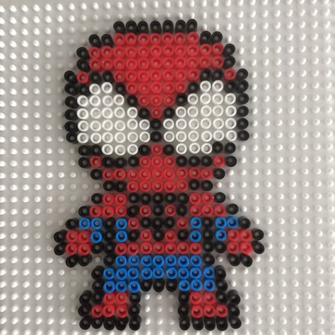 Spider-Man strijkkralen Iron Beads Spiderman, Spider Man Perler Beads, Parlor Beads, Easy Perler Bead Patterns, Melty Bead Patterns, Pearl Beads Pattern, Beads Pattern, Beaded Spiders, Perler Crafts