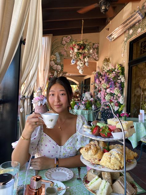 High Tea Aesthetic Outfit, London Afternoon Tea Outfit, High Tea Aesthetic, 21st Outfits, Afternoon Tea Aesthetic, Tea Time Outfit, Afternoon Tea Outfit, High Tea Outfit, Paris Pics