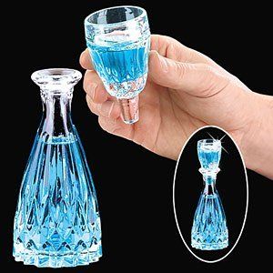 Mouthwash Decanter! I LOVE THIS and only $13 on amazon! wish list. Mouthwash Dispenser, Homemade Mouthwash, Bedside Carafe, Dollar Tree Organization, Ideas Para Organizar, Bathroom Accessory Sets, Mouthwash, Decanters, Bathroom Organization